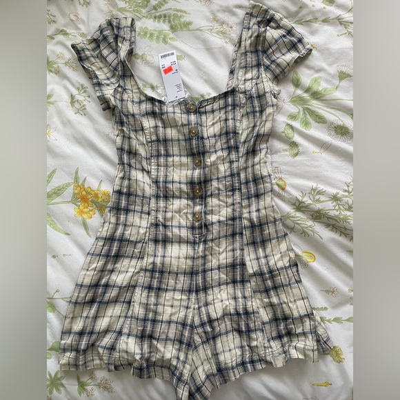 Urban outfitters romper - Picture 2 of 3